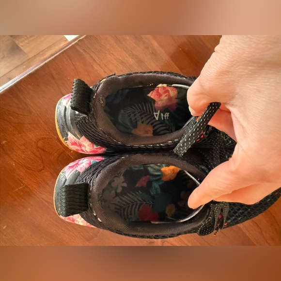 NOBULL Floral Mesh Runner Midnight Tropical 🌺 OG Floral Drop | Trainers W10/M8.5 - Picture 9 of 10